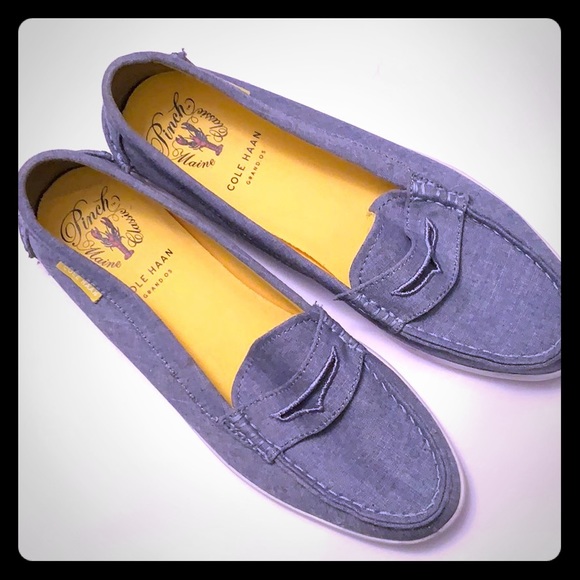Cole Haan Shoes - EUC Cole Haan Pinch Loafers in Chambray Size 9